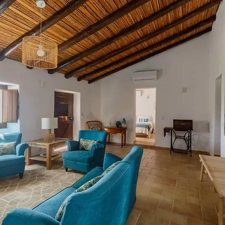 Monte Da - A Family House * Luz